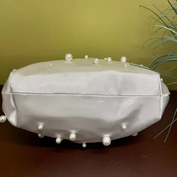 Anthropologie BHLDN Frankie Clutch Pearl Edition White Bridal Black Tie - Picture 11 of 12